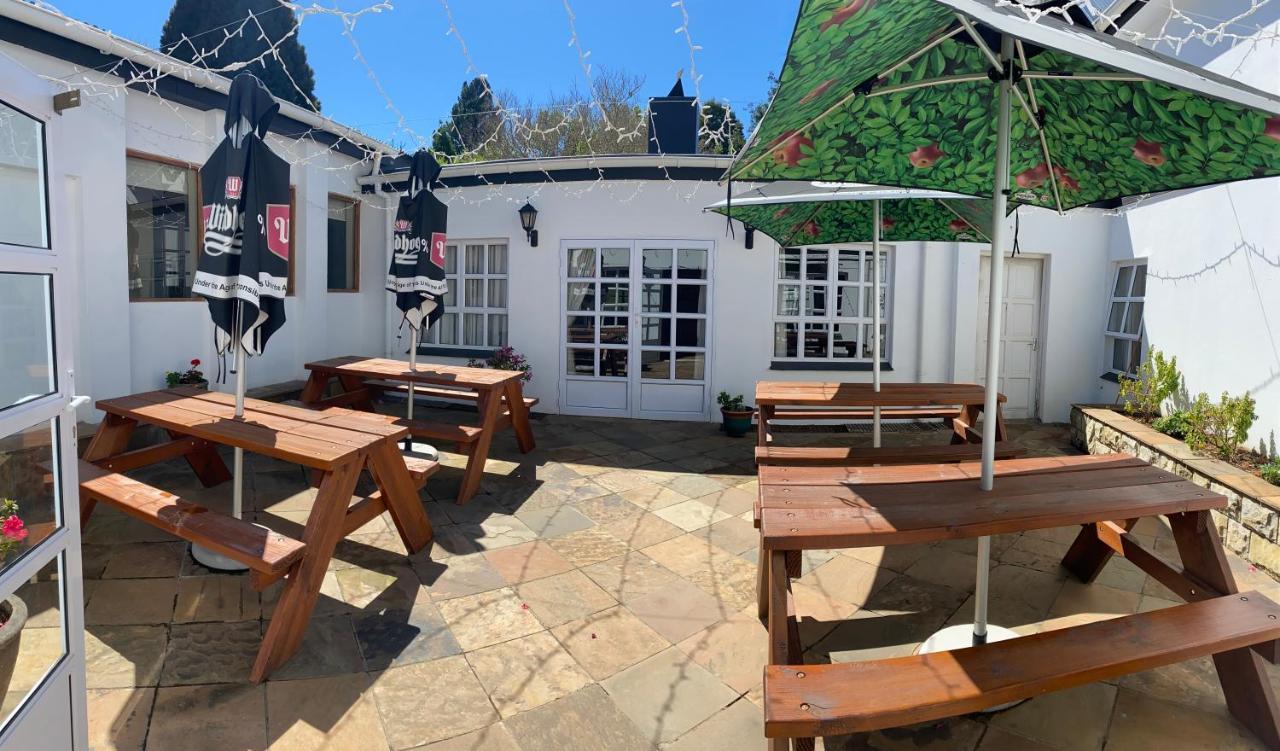 The Historic Hogsback Inn Extérieur photo