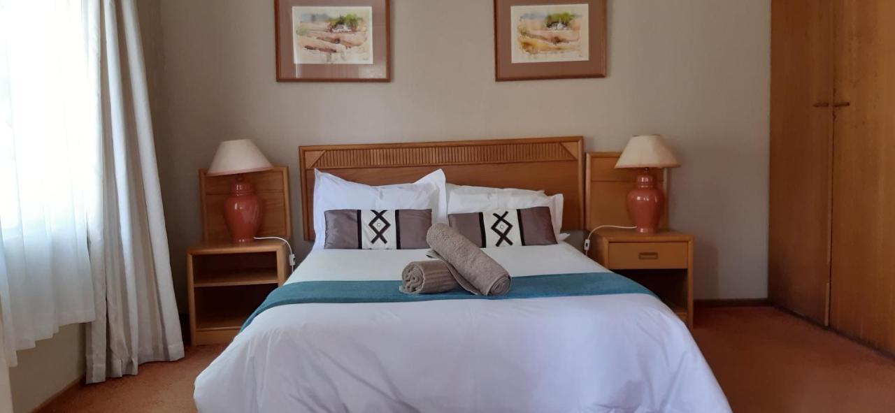 The Historic Hogsback Inn Extérieur photo