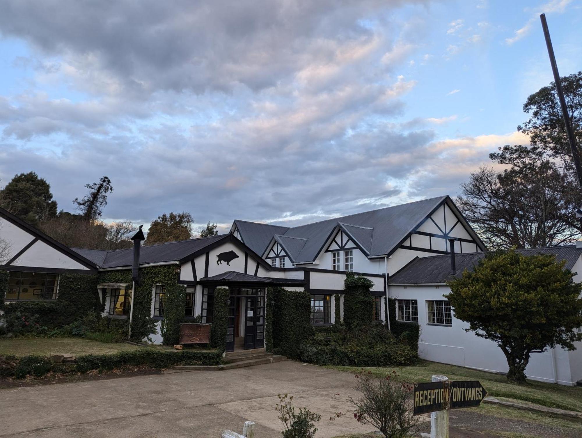 The Historic Hogsback Inn Extérieur photo
